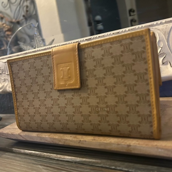 CELINE Macadam Bifold Long Wallet Caramel Brown Vachetta Genuine Leather - Picture 6 of 16